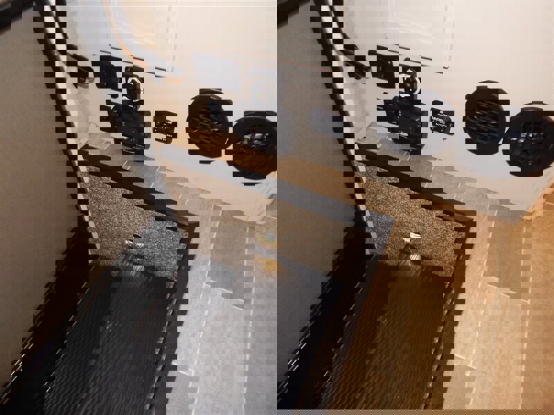 Used 2022 Ford E-450 and Econoline 450 Super Duty w/ Motorhome Prep Package image 45