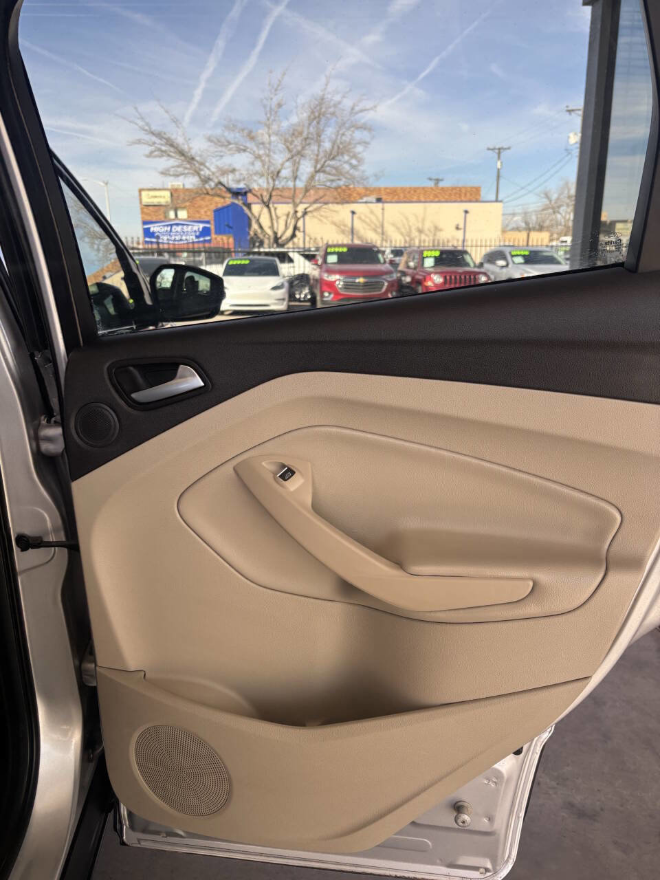 Used 2018 Ford Escape Titanium w/ Ford Safe & Smart Package image 18