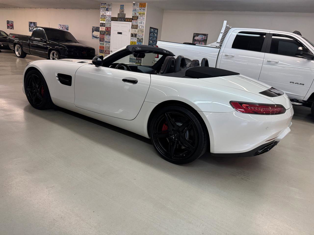 Used 2018 Mercedes-Benz AMG GT Roadster w/ Lane Tracking Package image 36