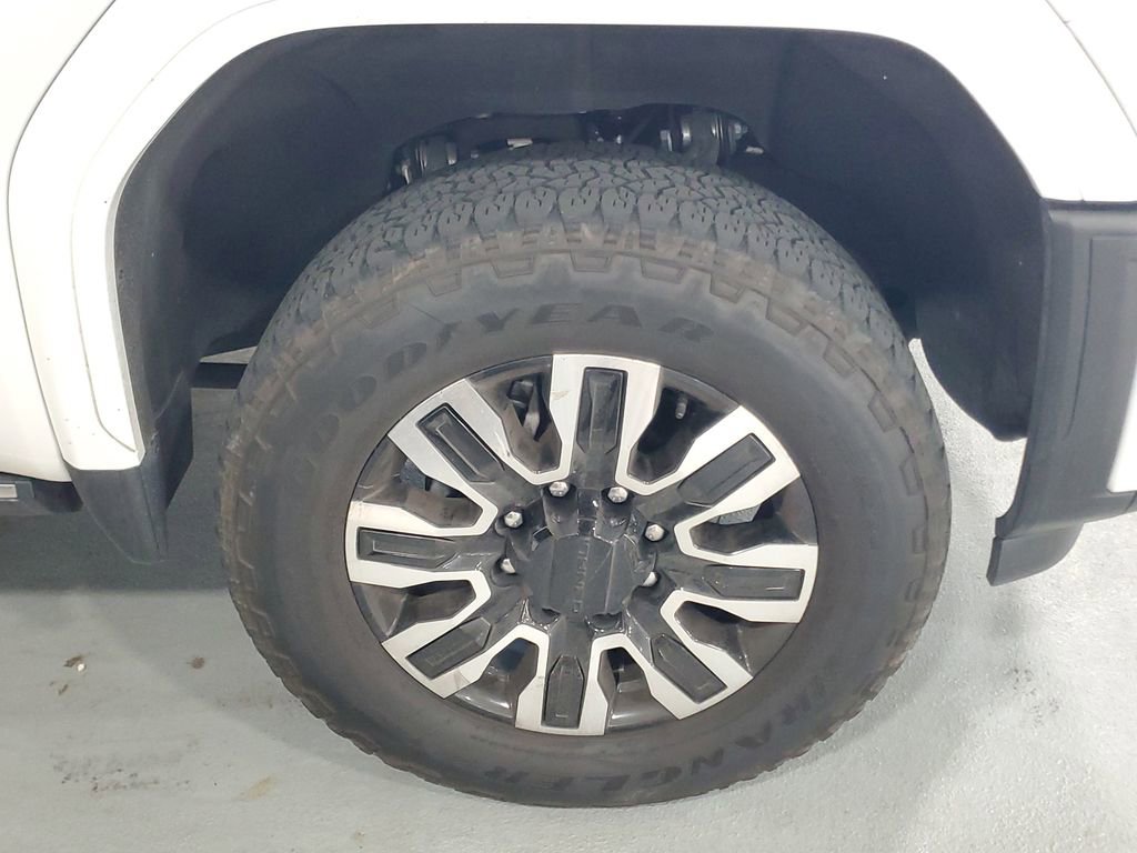 Used 2024 GMC Sierra 2500 Denali Ultimate image 4