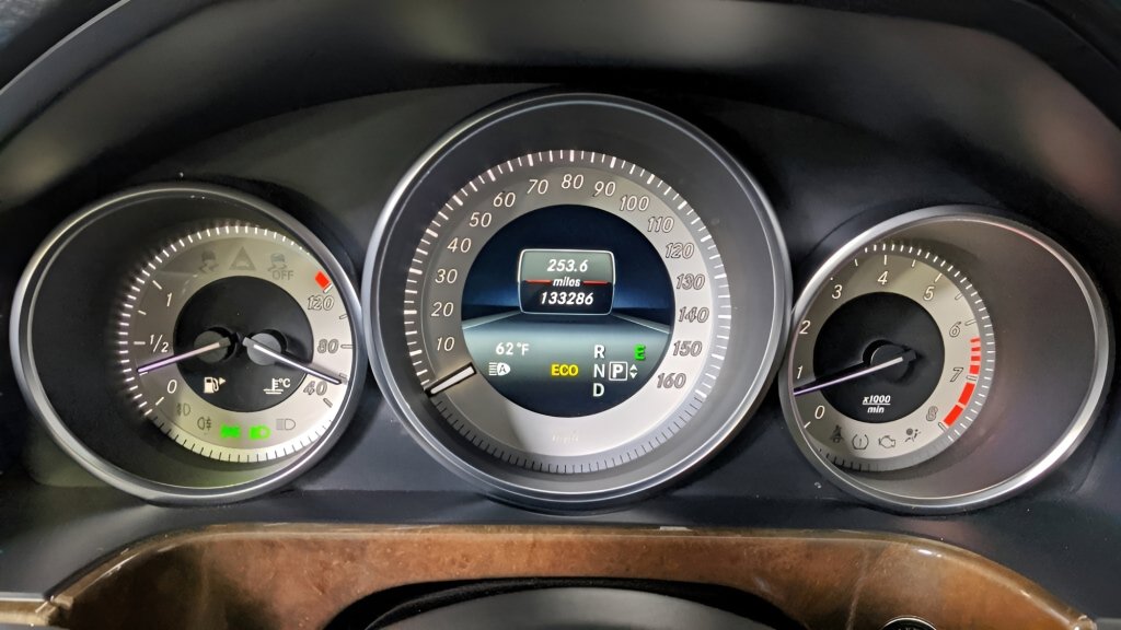 Used 2014 Mercedes-Benz E 350 4MATIC Sedan image 18