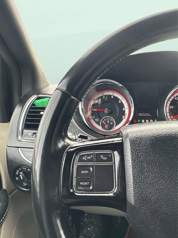 Used 2019 Dodge Grand Caravan SXT image 26