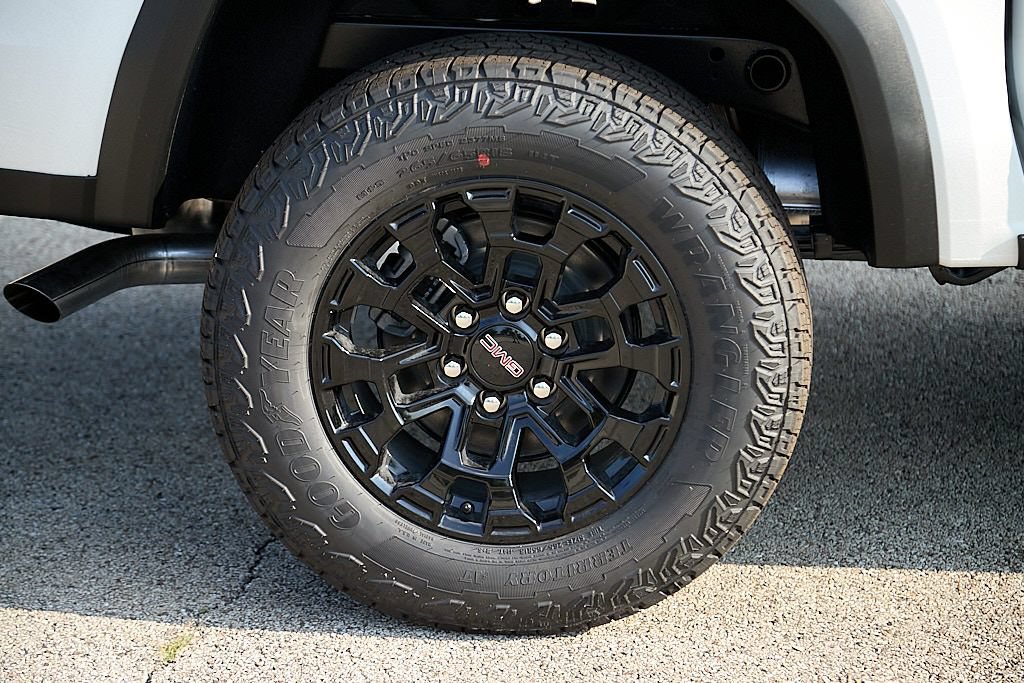 New 2026 GMC Canyon Elevation w/ Convenience Package AWD/4WD image 15
