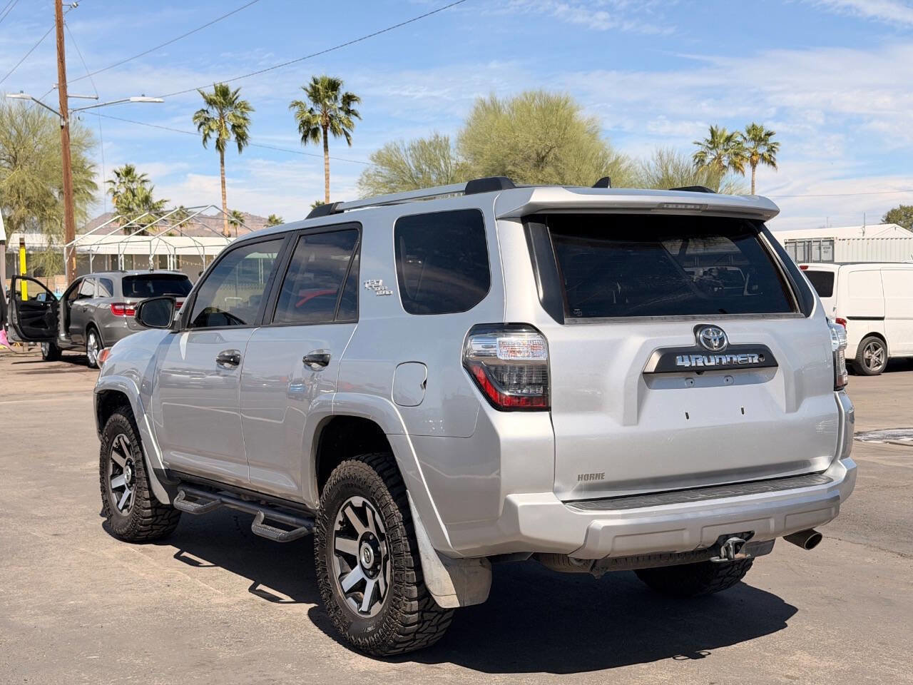 Used 2018 Toyota 4Runner TRD Off-Road image 6