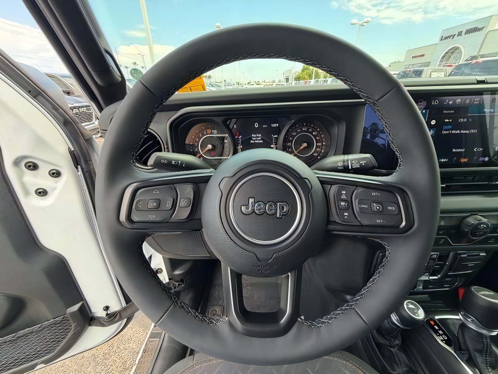 Certified 2025 Jeep Gladiator Mojave w/ Convenience Group AWD/4WD image 19
