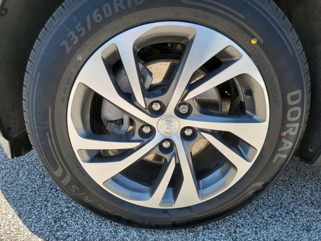 Used 2021 Buick Envision Essence w/ Technology Package I FWD image 21