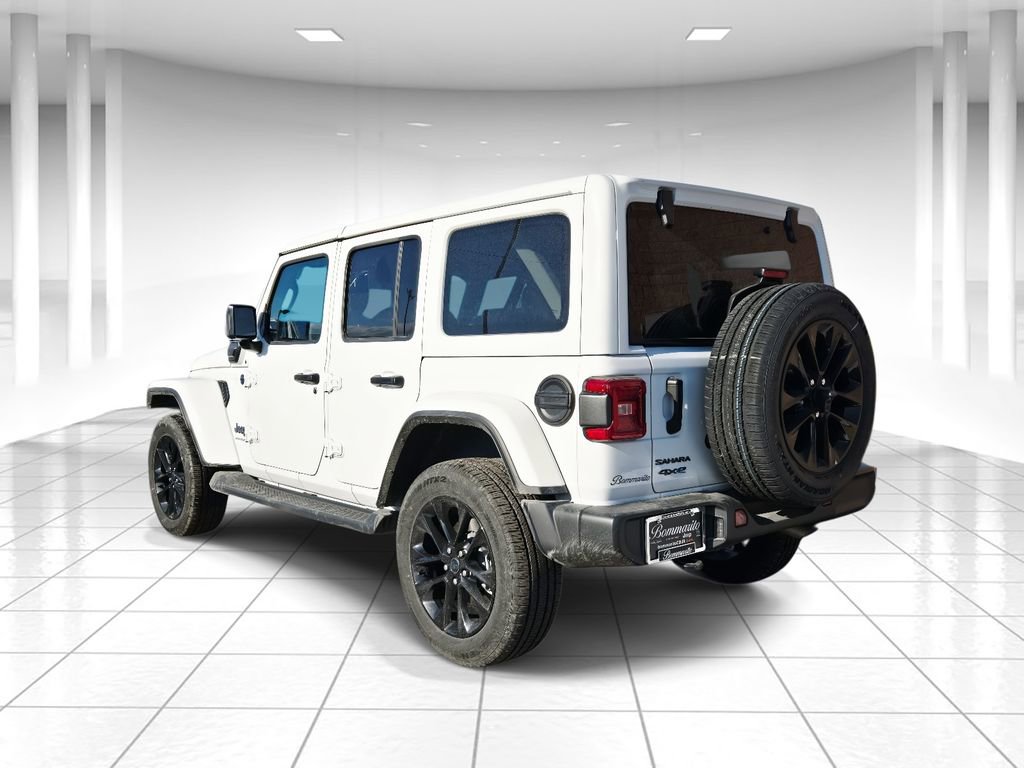 Used 2025 Jeep Wrangler Unlimited Sahara image 5