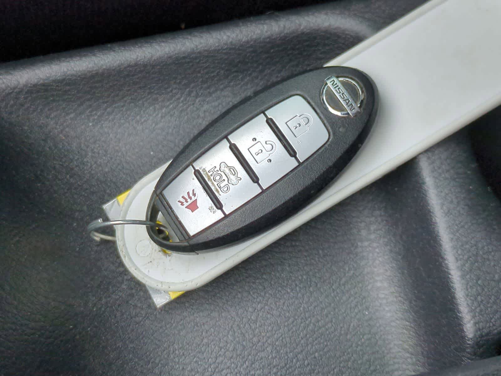 Used 2021 Nissan Versa SV FWD image 30