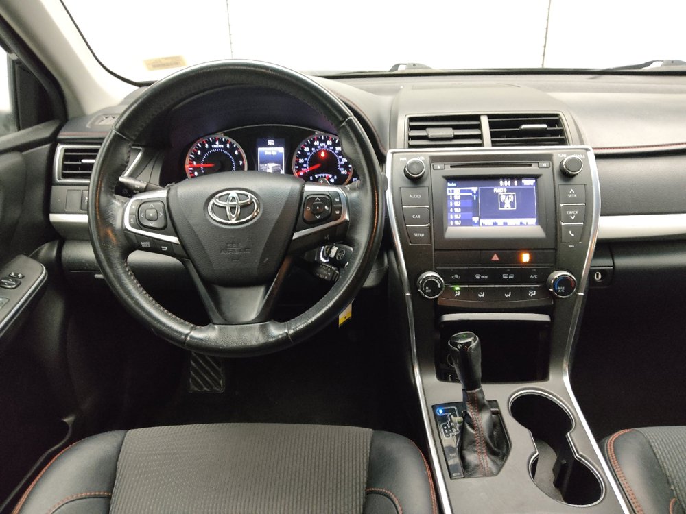 Used 2016 Toyota Camry SE image 22