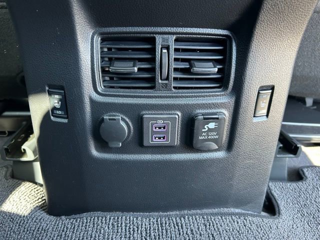 Used 2021 Nissan Titan PRO-4X w/ Pro-4x Convenience Package AWD/4WD image 45