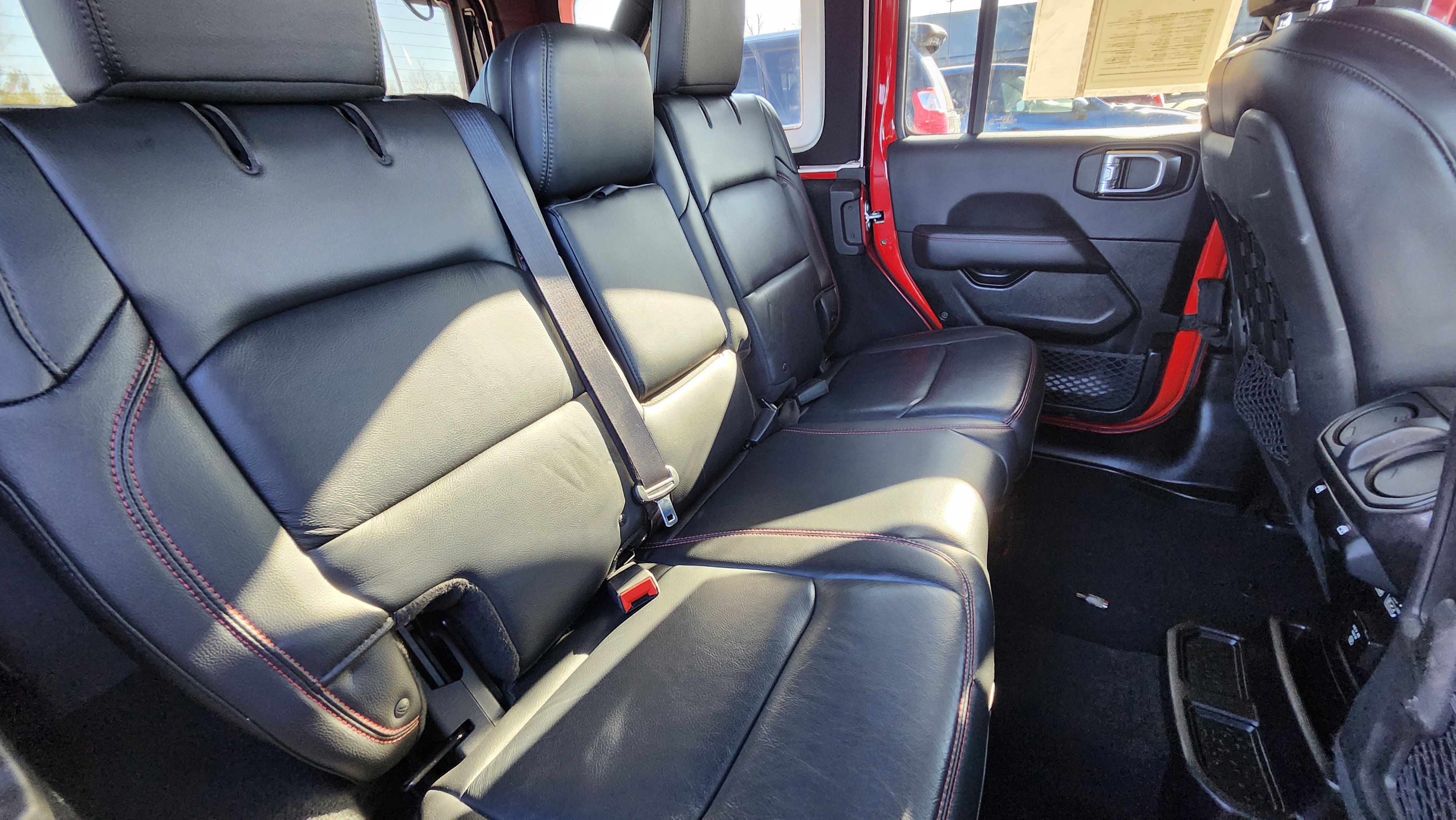 Used 2018 Jeep Wrangler Unlimited Rubicon image 19