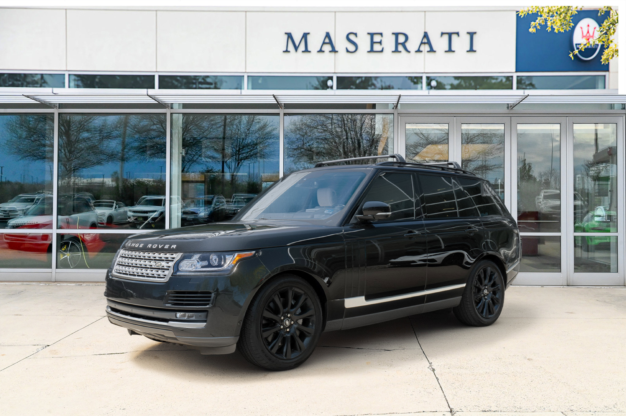 Used 2016 Land Rover Range Rover Supercharged image 1