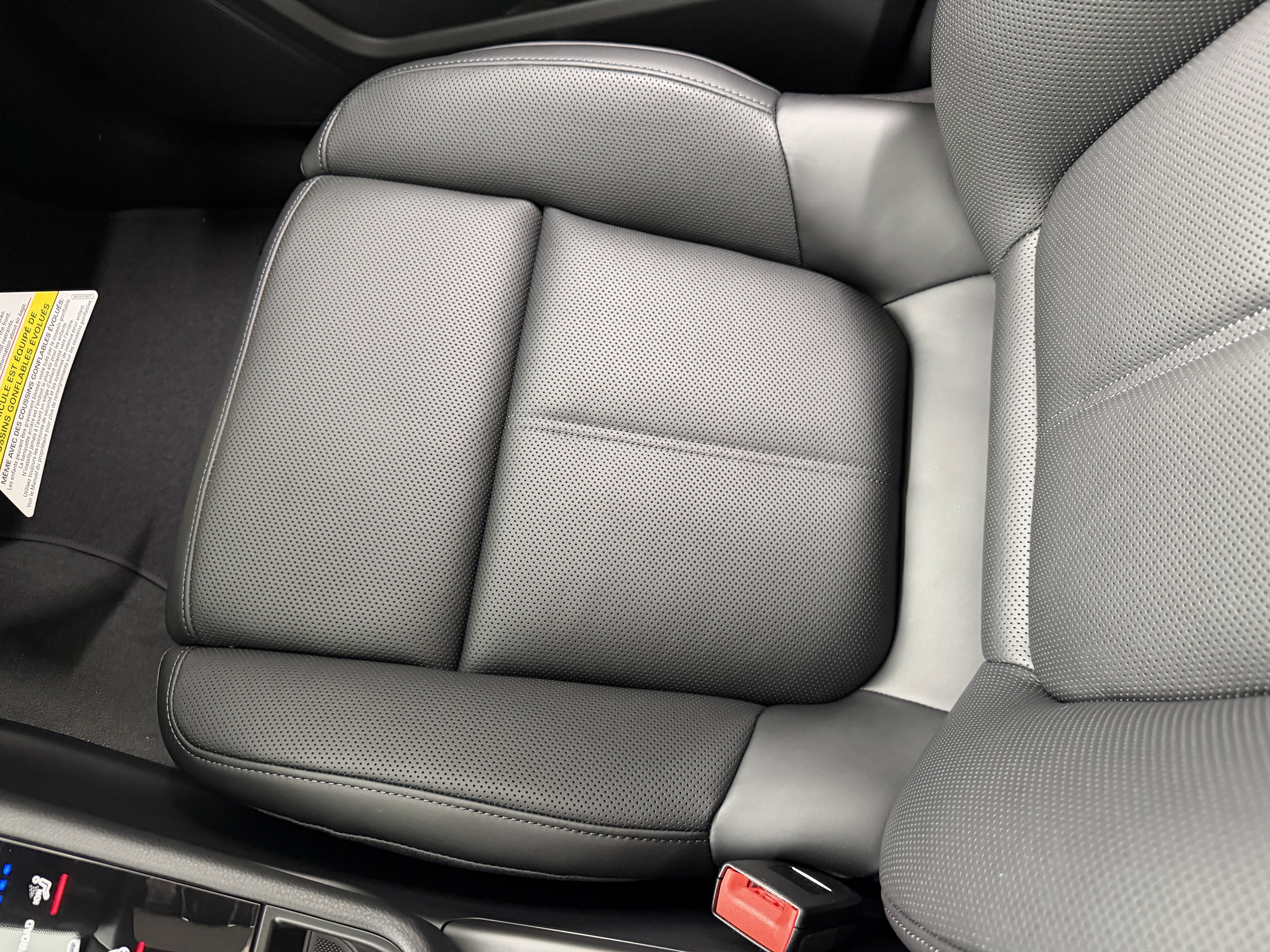 New 2026 Porsche Macan image 56