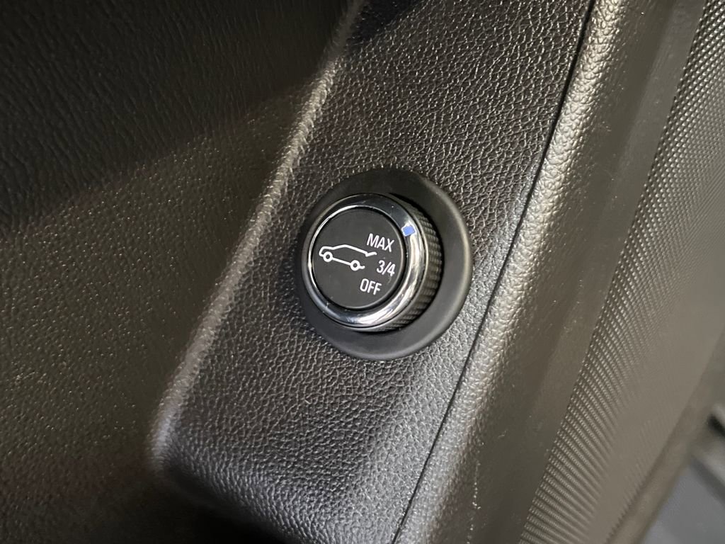 Used 2019 Chevrolet Traverse LT w/ LPO, Floor Liner Package image 34