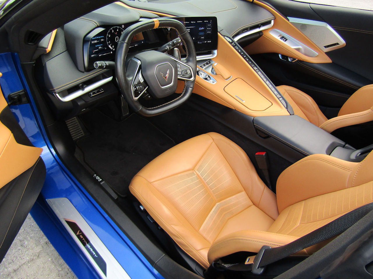 Used 2023 Chevrolet Corvette Stingray Preferred Conv w/ Z51 Performance Package RWD image 10