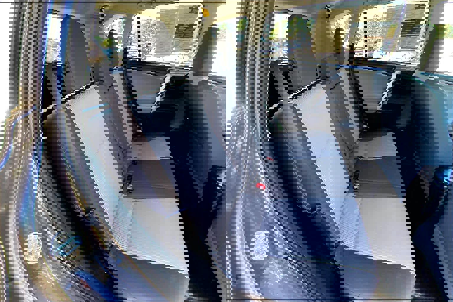 Used 2015 Toyota RAV4 LE image 15