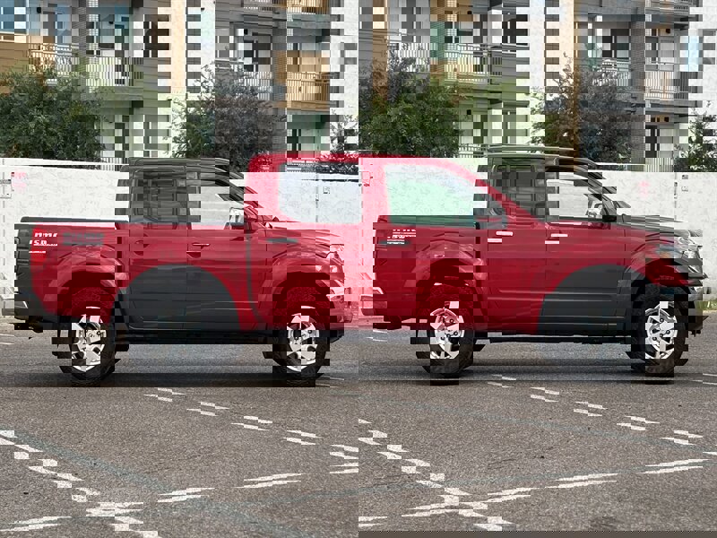 Used 2007 Nissan Frontier NISMO image 3