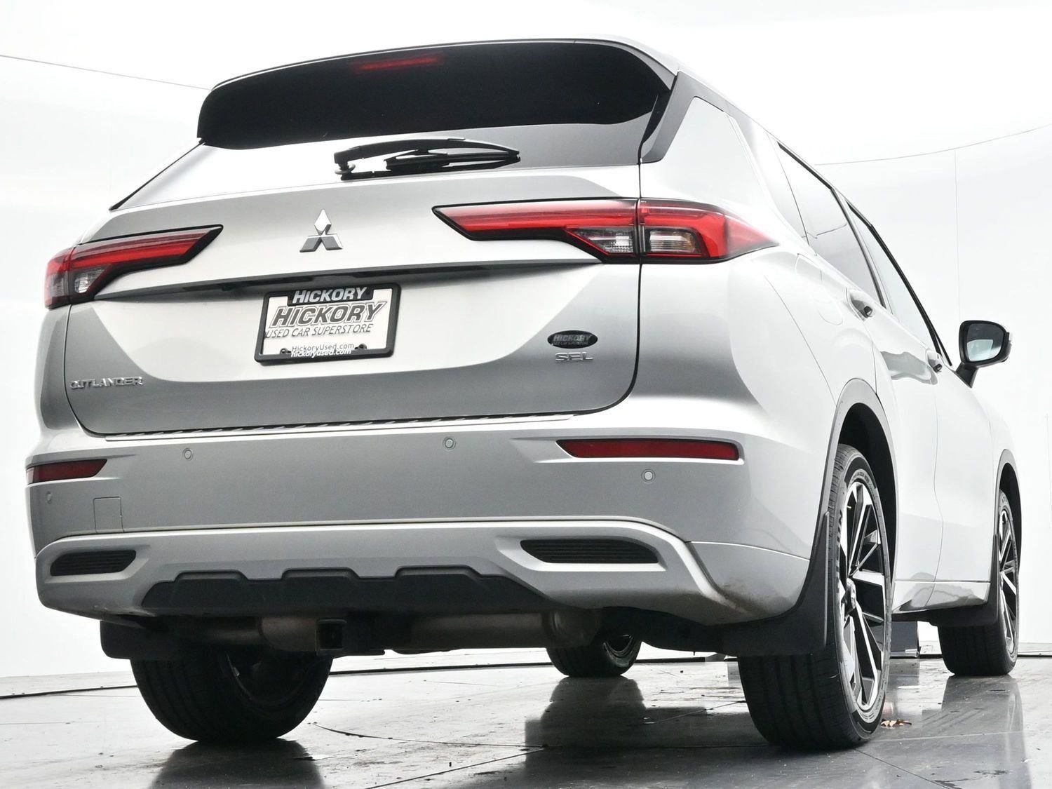 Used 2023 Mitsubishi Outlander SEL image 48