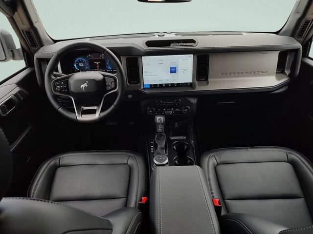 Used 2026 Ford Bronco Outer Banks AWD/4WD image 9