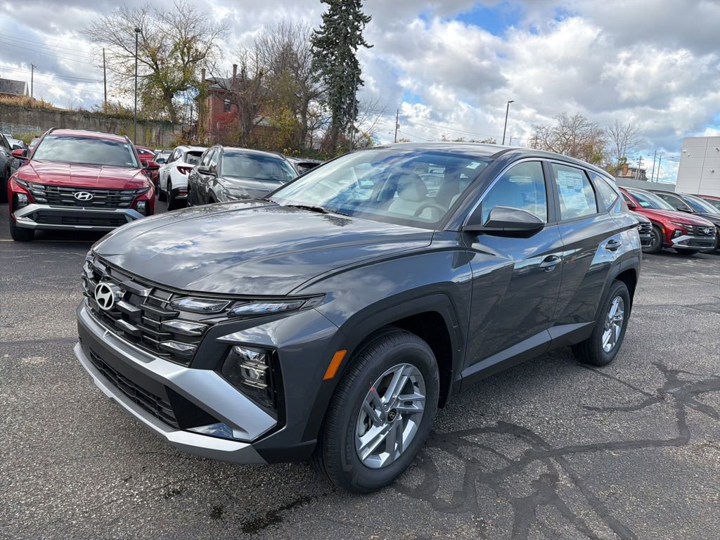 New 2026 Hyundai Tucson SE image 3