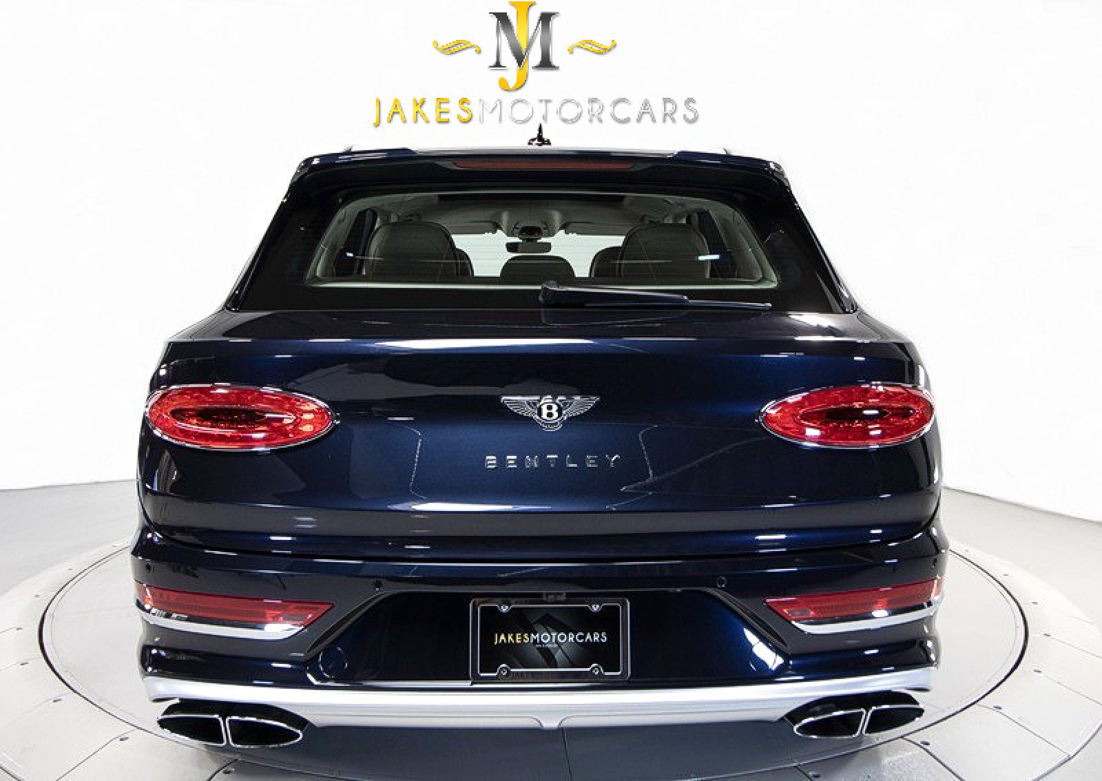 Used 2023 Bentley Bentayga Extended Wheelbase image 8