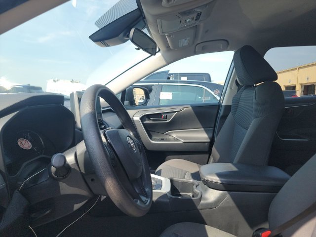 Used 2025 Toyota RAV4 LE AWD/4WD image 11