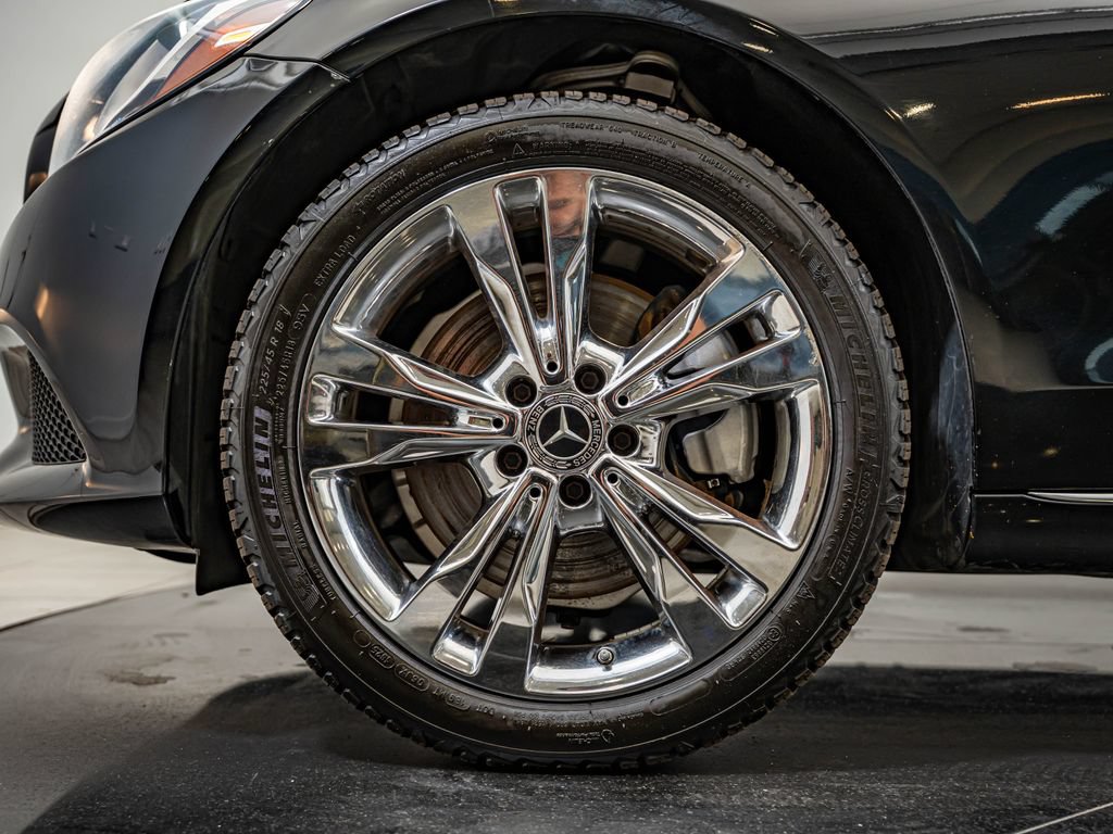 Used 2018 Mercedes-Benz C 300 4MATIC Sedan image 10