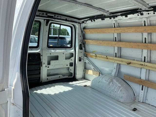 Used 2022 Chevrolet Express 2500 w/ Driver Convenience Package RWD image 14