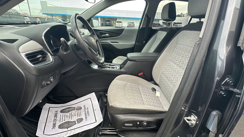 Used 2022 Chevrolet Equinox LT image 10