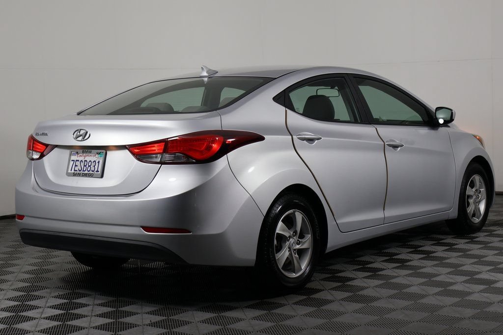 Used 2014 Hyundai Elantra SE FWD image 4
