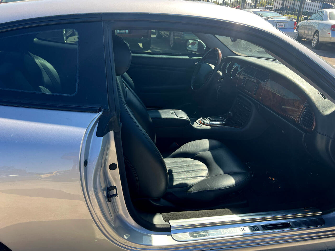 Used 2006 Jaguar XK8 Coupe image 17