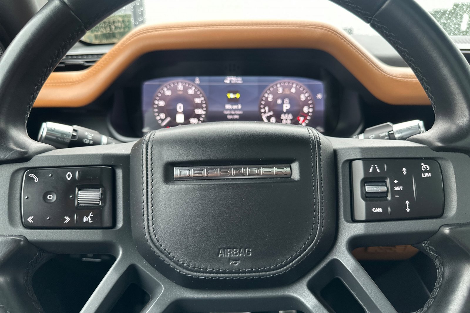 Used 2020 Land Rover Defender 110 X image 24