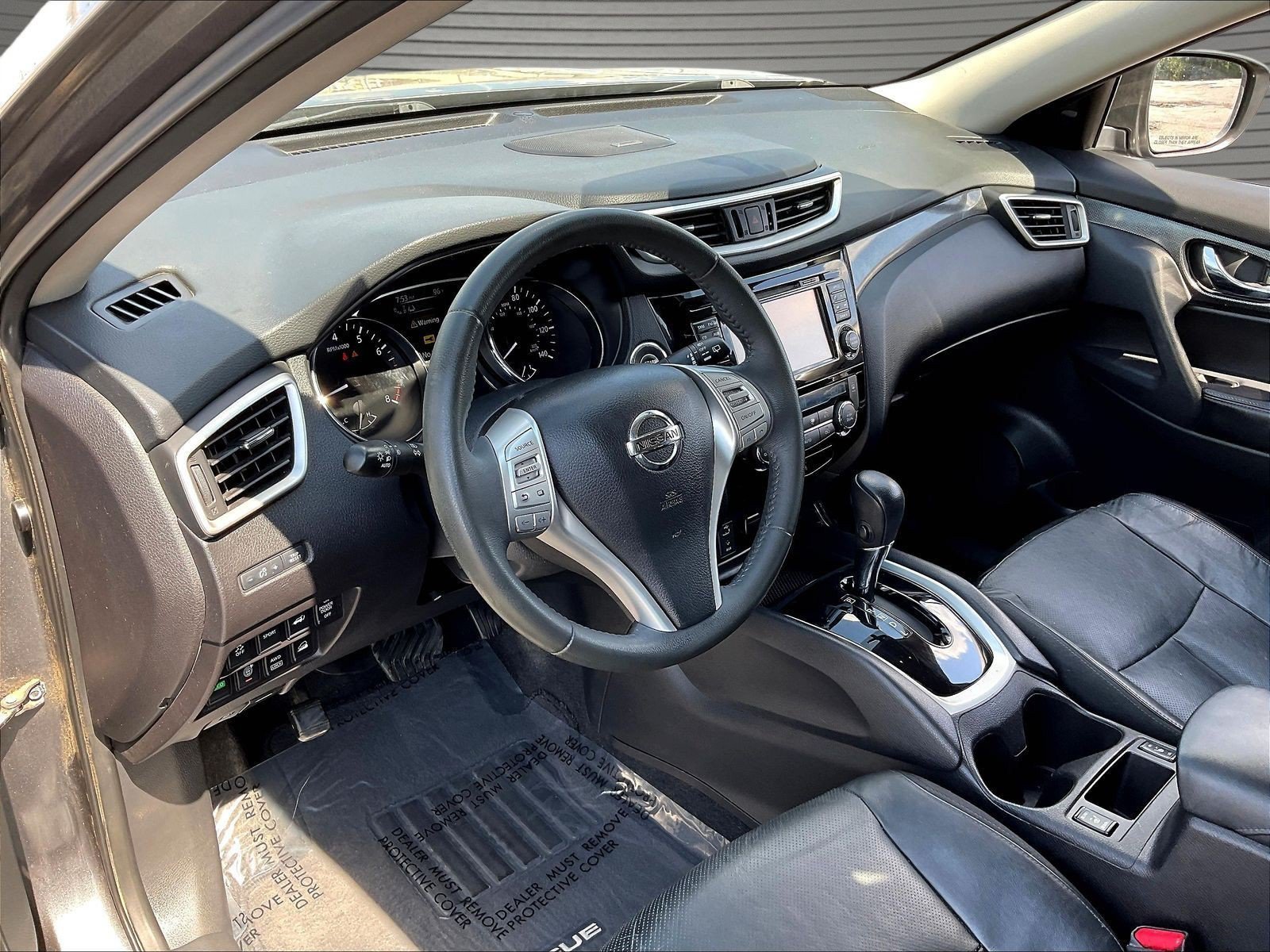 Used 2015 Nissan Rogue SL w/ SL Premium Package AWD/4WD image 16