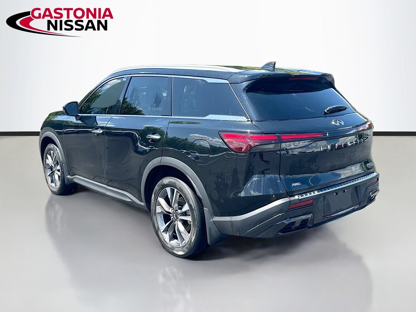 Used 2023 INFINITI QX60 Luxe w/ Performance Audio Package AWD/4WD image 6