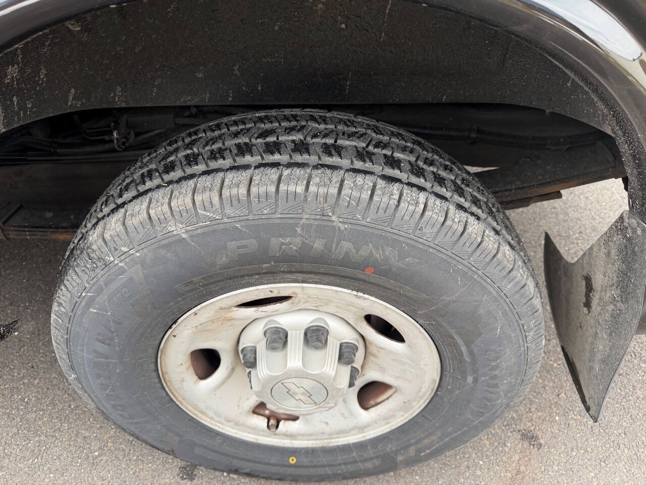 Used 2016 Chevrolet Express 2500 RWD image 21