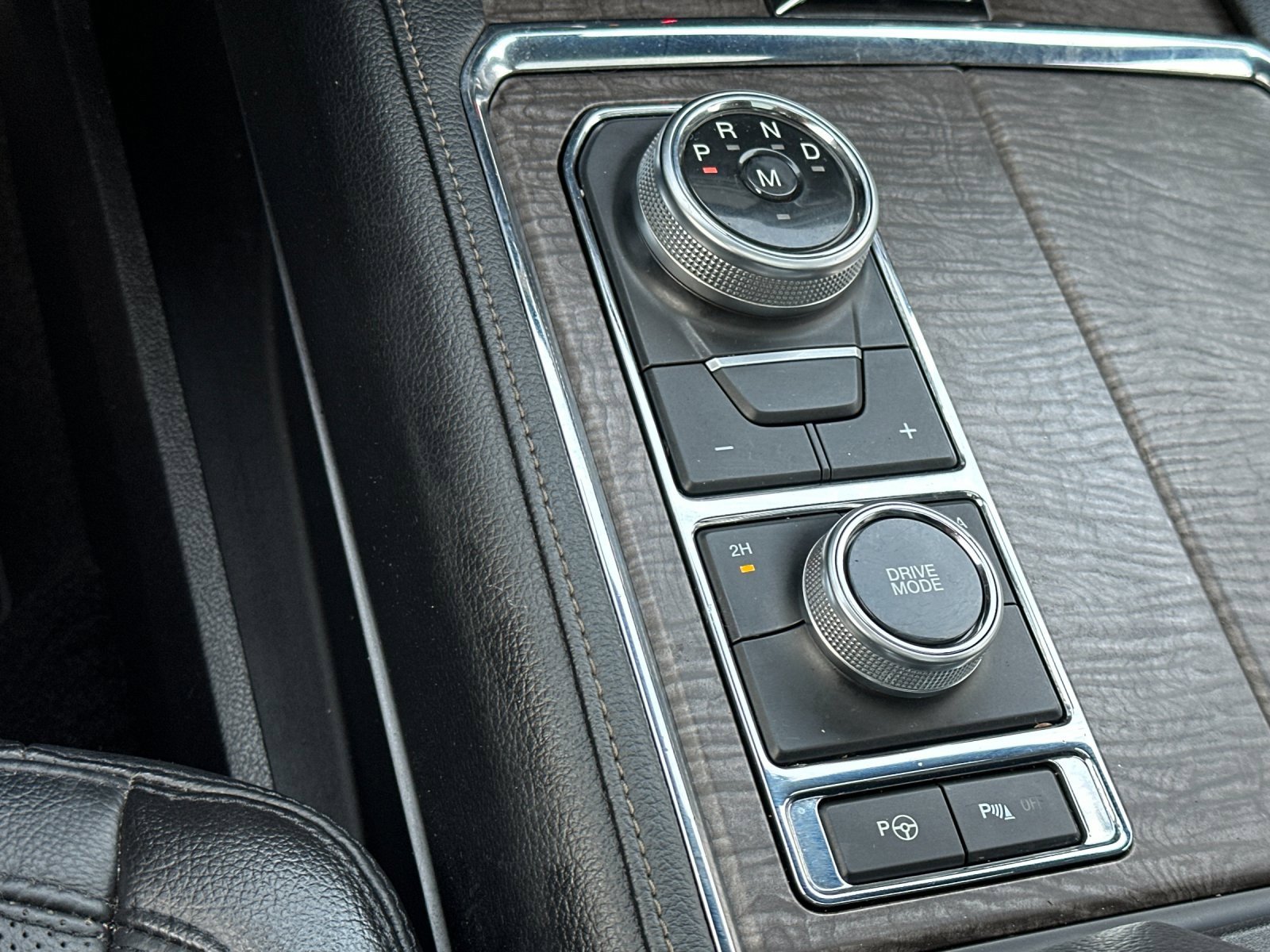 Used 2018 Ford Expedition Max Limited w/ Equipment Group 302A image 23