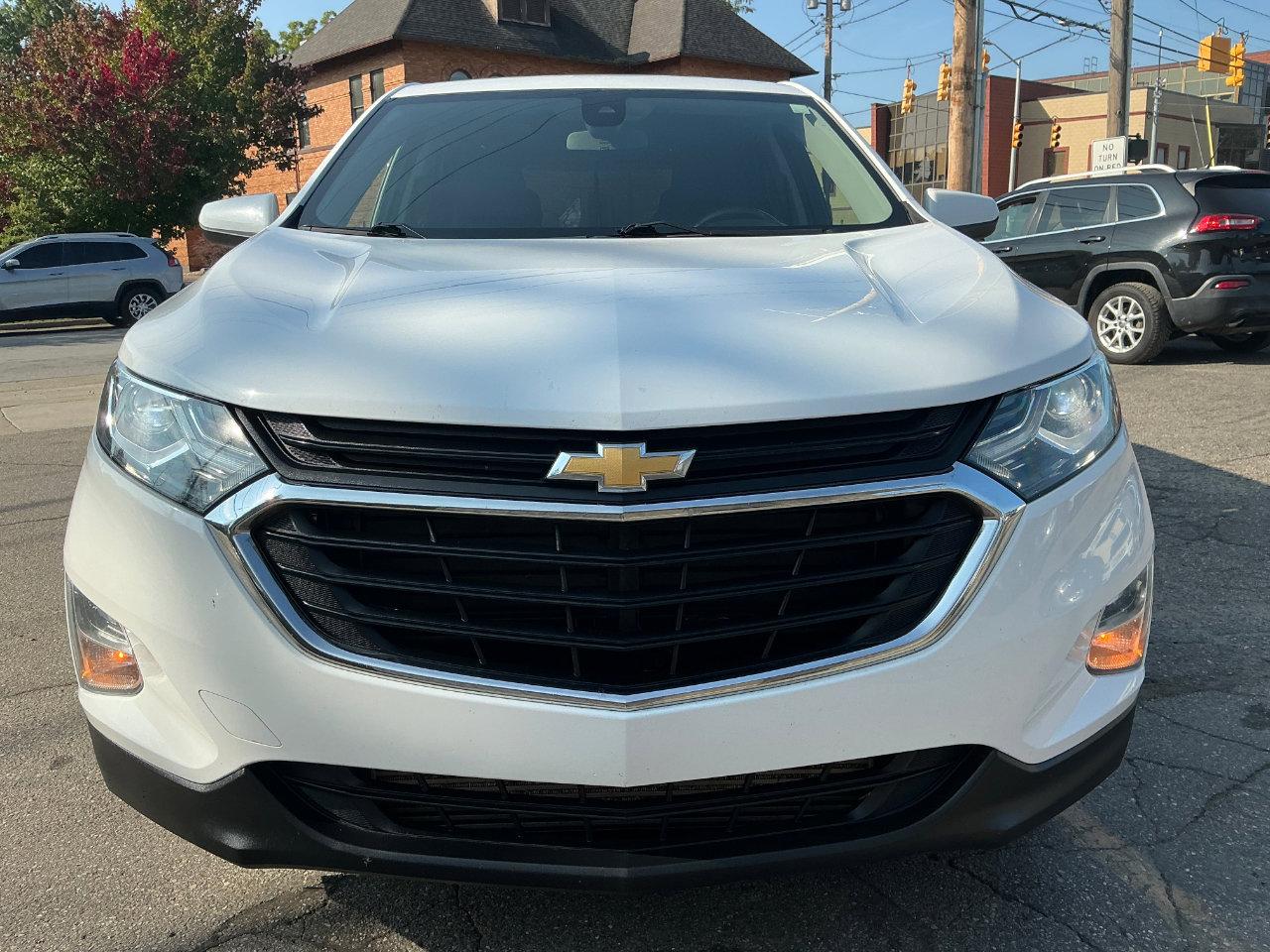 Used 2019 Chevrolet Equinox LT w/ Driver Convenience Package image 8