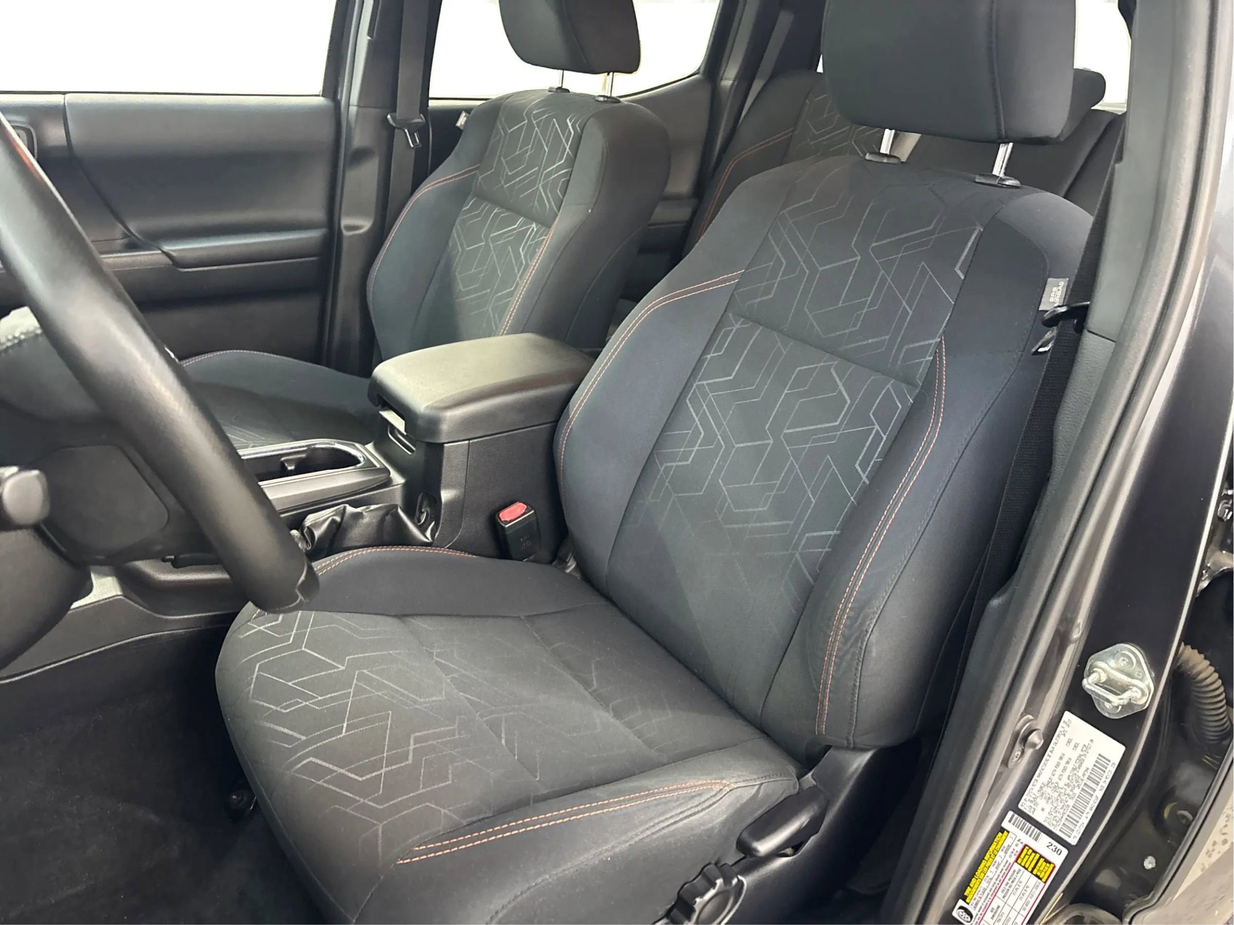 Used 2017 Toyota Tacoma TRD Off-Road w/ Tow Package image 13