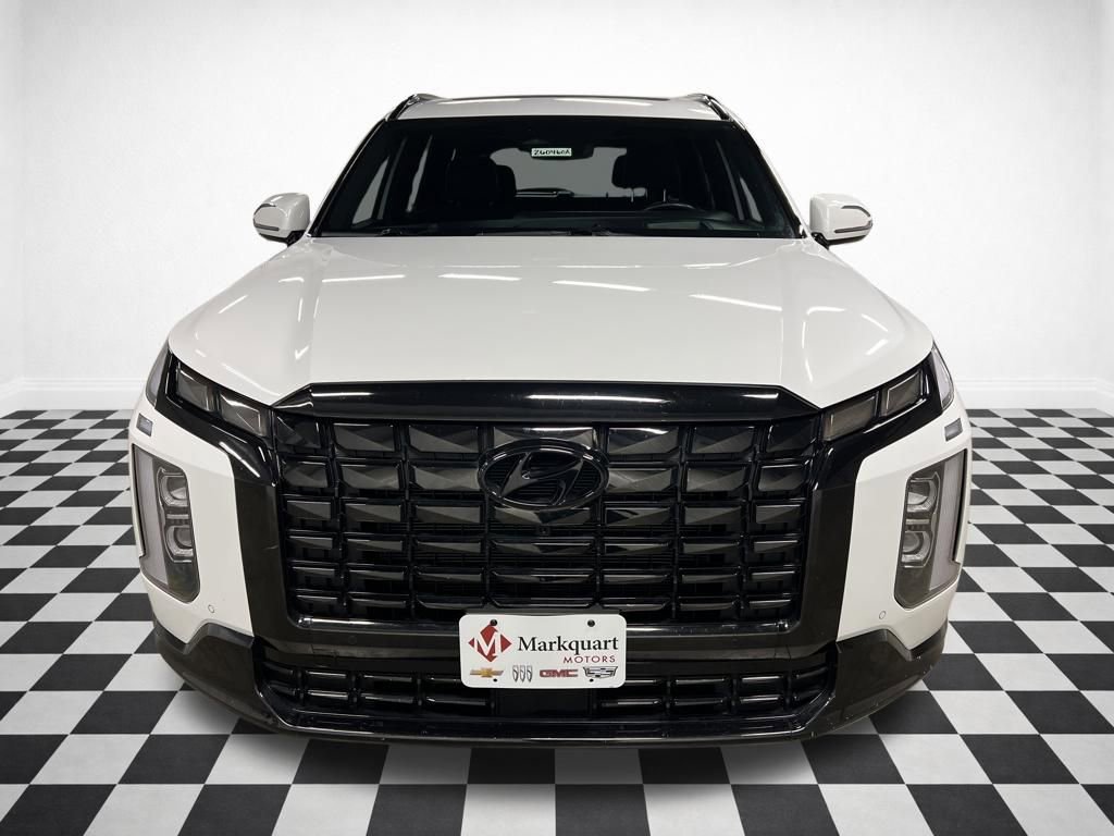Used 2024 Hyundai Palisade Calligraphy image 3