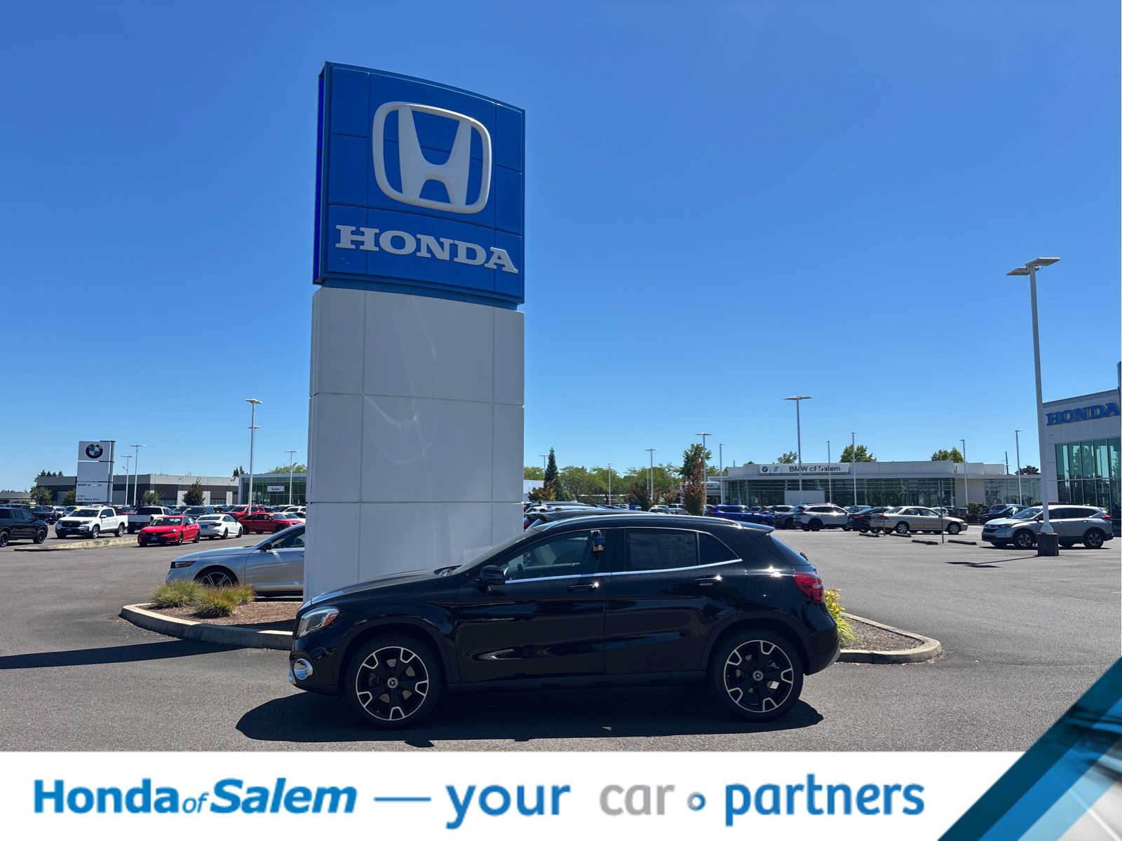 Used 2019 Mercedes-Benz GLA 250 4MATIC image 3