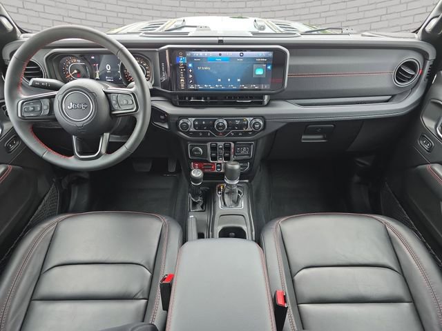 Used 2024 Jeep Gladiator Rubicon AWD/4WD image 10