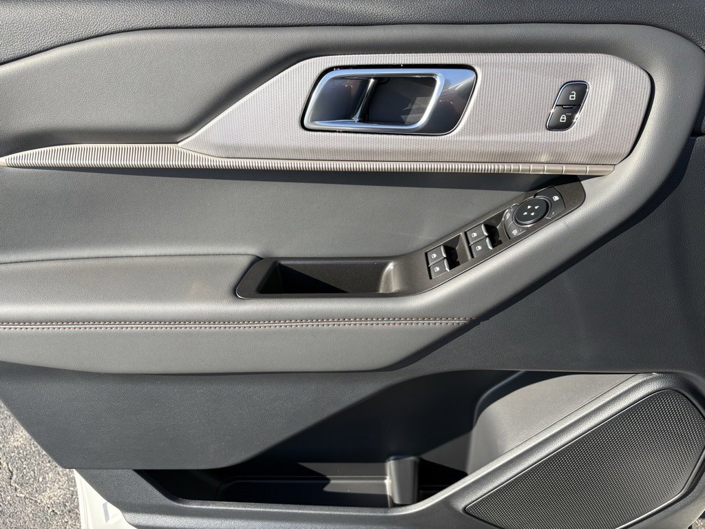 New 2026 Ford Explorer Active image 21