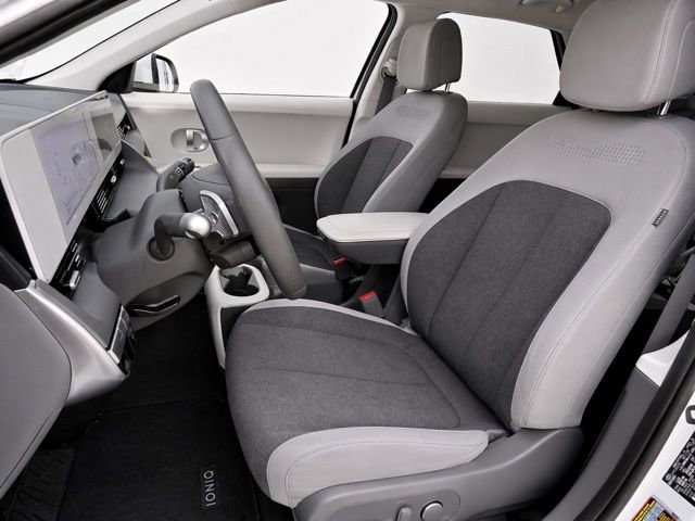 Used 2024 Hyundai Ioniq 5 SEL image 15