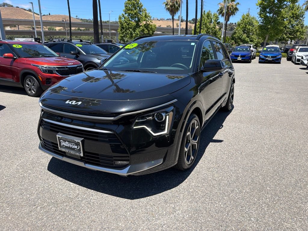 Certified 2025 Kia Niro EX Touring