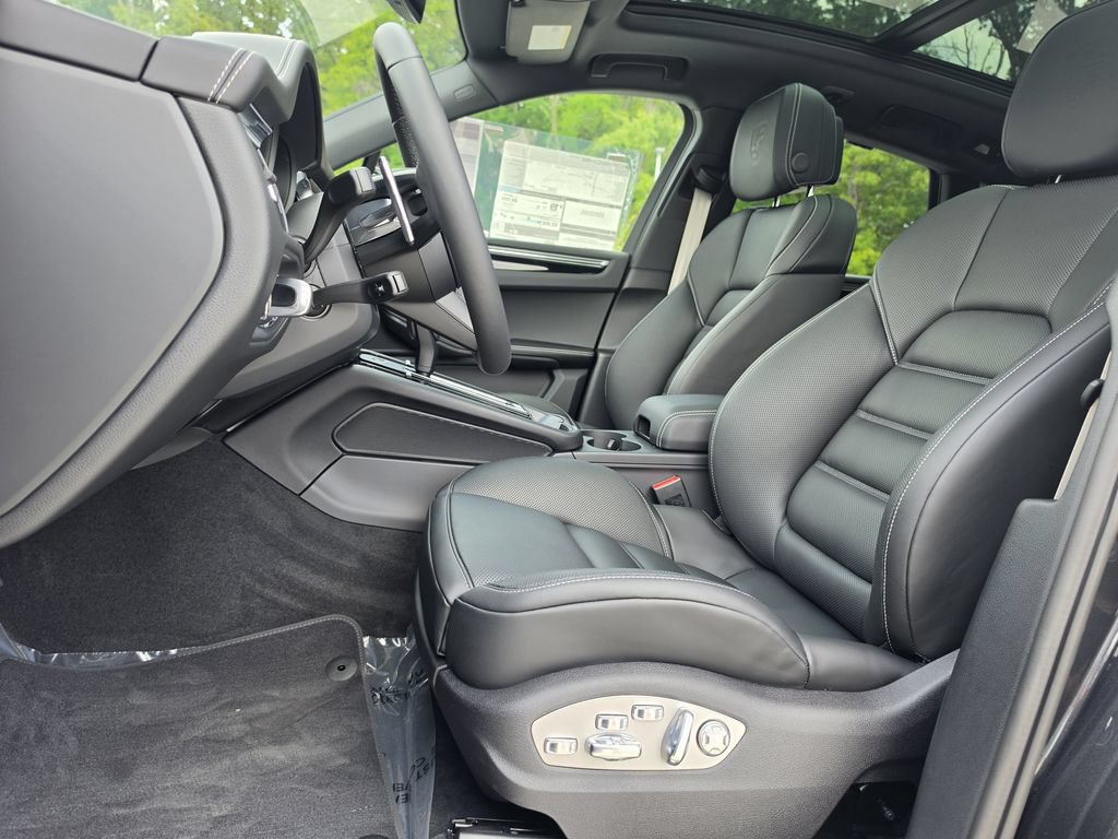 New 2026 Porsche Macan S AWD/4WD image 11
