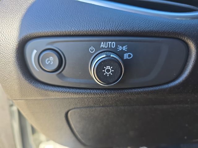 Used 2020 Chevrolet Malibu LT image 25