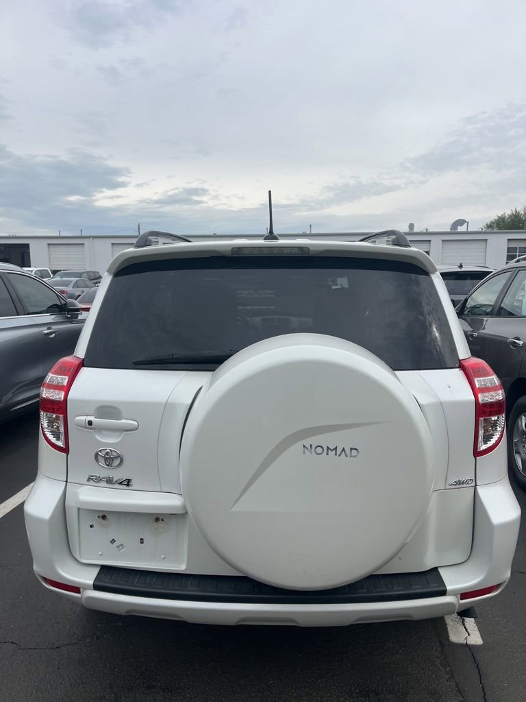 Used 2012 Toyota RAV4 Limited w/ Navigation Value Pkg AWD/4WD image 4