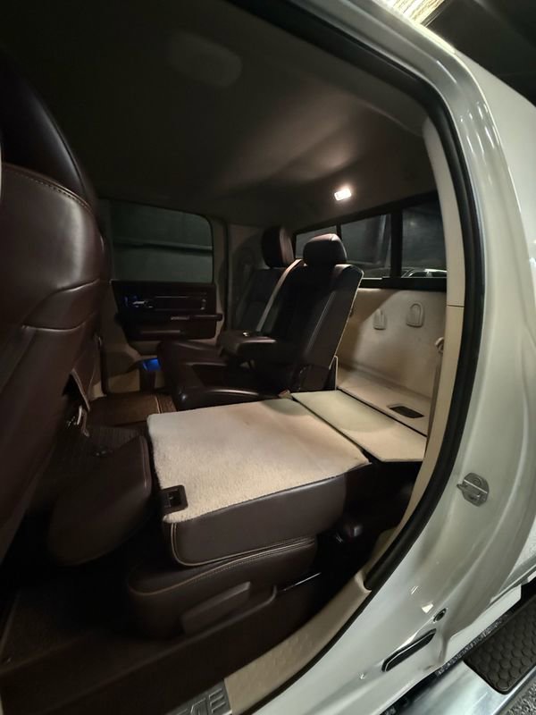 Used 2017 RAM 3500 Laramie Longhorn image 20