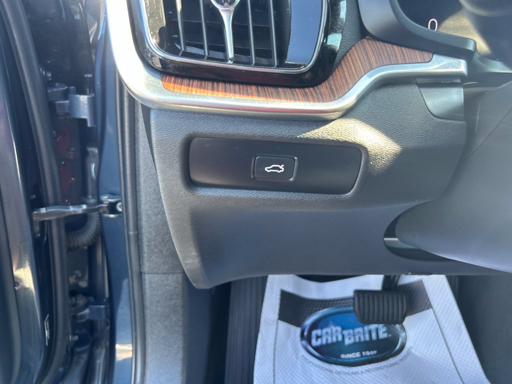 Used 2024 Volvo S60 B5 Plus FWD image 25