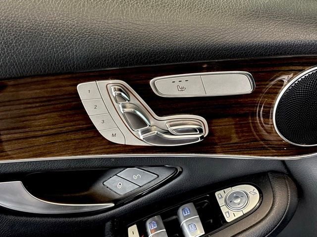 Used 2019 Mercedes-Benz GLC 300 image 18